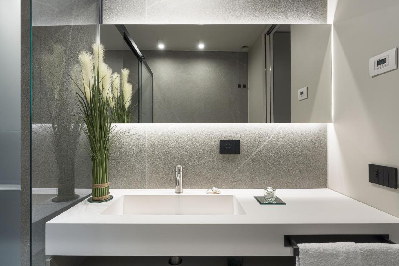 Aera Luxury Suites By Wonderful Italy 卡塔尼亚 外观 照片